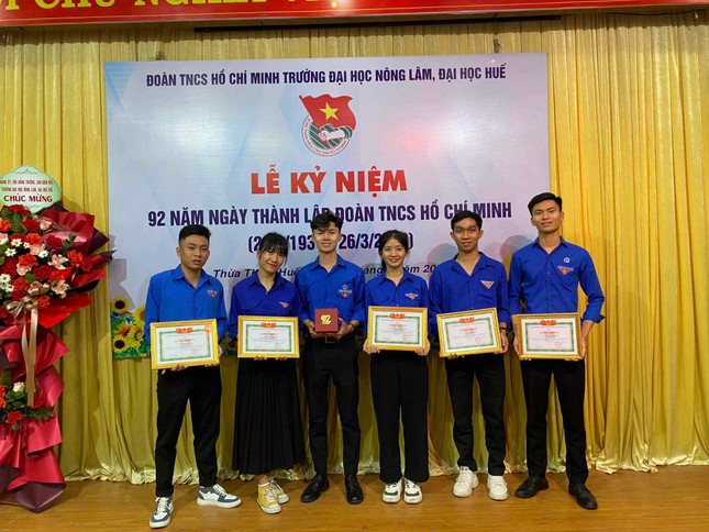 Nữ sinh tiêu biểu Đại học Huế vượt qua khó khăn kinh tế, chọn học tập để thoát nghèo ảnh 8