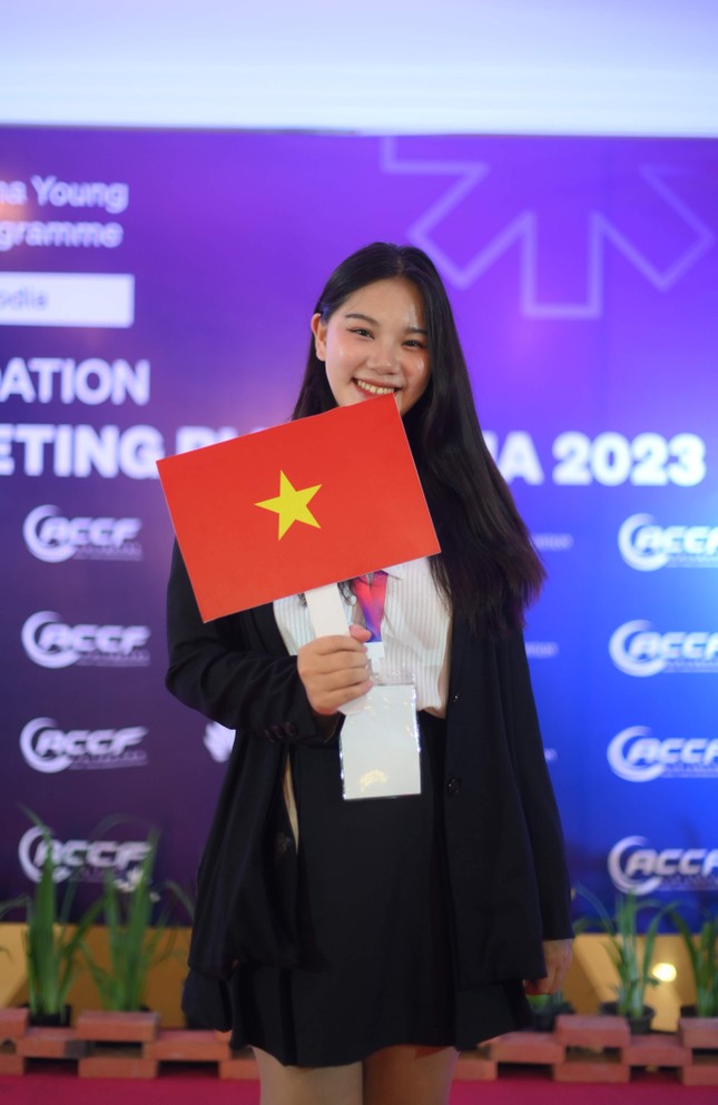 Hoàng Mỹ Nguyên Trang - Nữ sinh tài năng tốt nghiệp xuất sắc trường ĐH Kinh tế Quốc dân ảnh 15