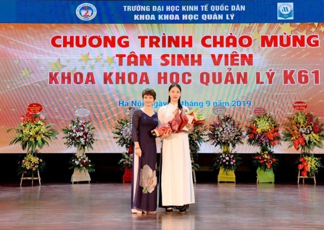 Hoàng Mỹ Nguyên Trang - Nữ sinh tài năng tốt nghiệp xuất sắc trường ĐH Kinh tế Quốc dân ảnh 2
