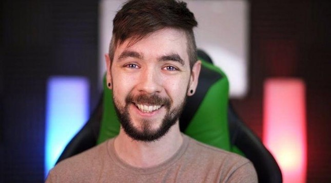 Youtuber nổi tiếng gây quỹ hơn 600.000 đôla trong 12 giờ ủng hộ quỹ chống COVID-19 ảnh 1
