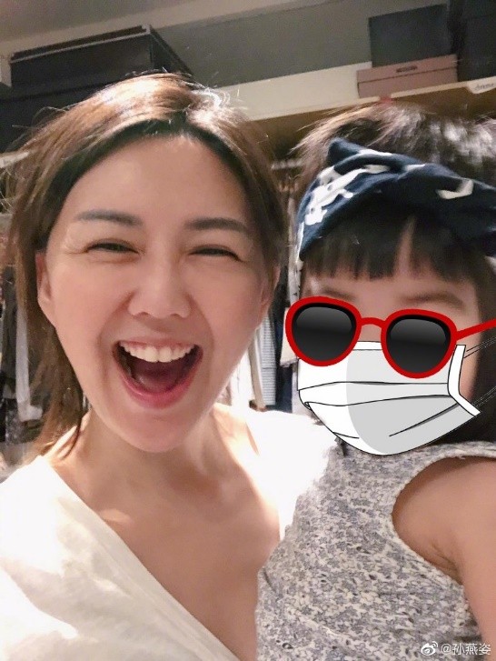 “Tiểu thiên hậu của giới trẻ châu Á” Tôn Yến Tư chia sẻ bí quyết để có vóc dáng tươi trẻ ảnh 2