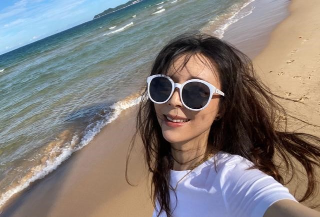 “Mỹ nữ hầu rượu giá 100 tỷ đồng”, U40 vẫn khiến fan ví như “biểu tượng của mối tình đầu“ ảnh 11