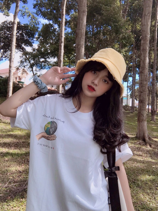 Nữ sinh Tây Nguyên xinh đẹp ước mơ trở thành người bảo vệ công lý ảnh 8