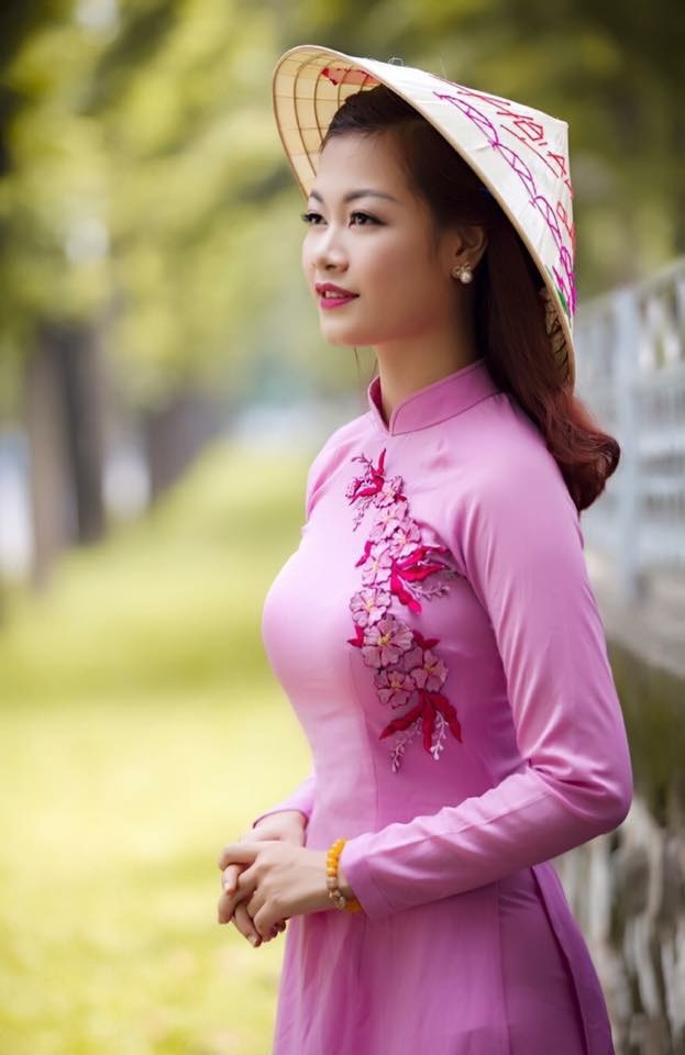 Hoàng Yến bất chấp bằng mọi giá để trở về quê hương học và làm việc ảnh 4