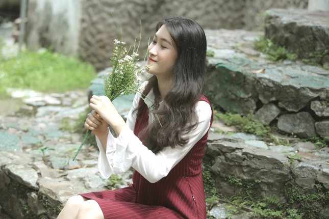 Nữ sinh đa tài trường Đại học Vinh vinh dự được đứng trong hàng ngũ của Đảng ảnh 7