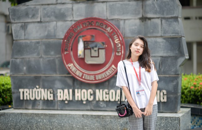 Thủ khoa Ngoại thương khối D 2020 có gì đặc biệt? ảnh 2