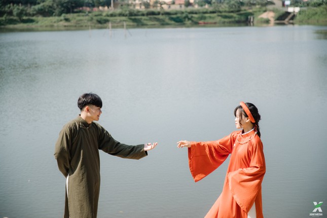 D2K61 Nguyễn Huệ: Ngược dòng thời gian với bộ ảnh kỷ yếu cổ phục Việt Nam ảnh 11