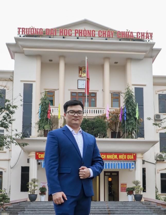 Nỗi nghẹn ngào của thầy giáo trường Đại học Phòng cháy Chữa cháy ảnh 1