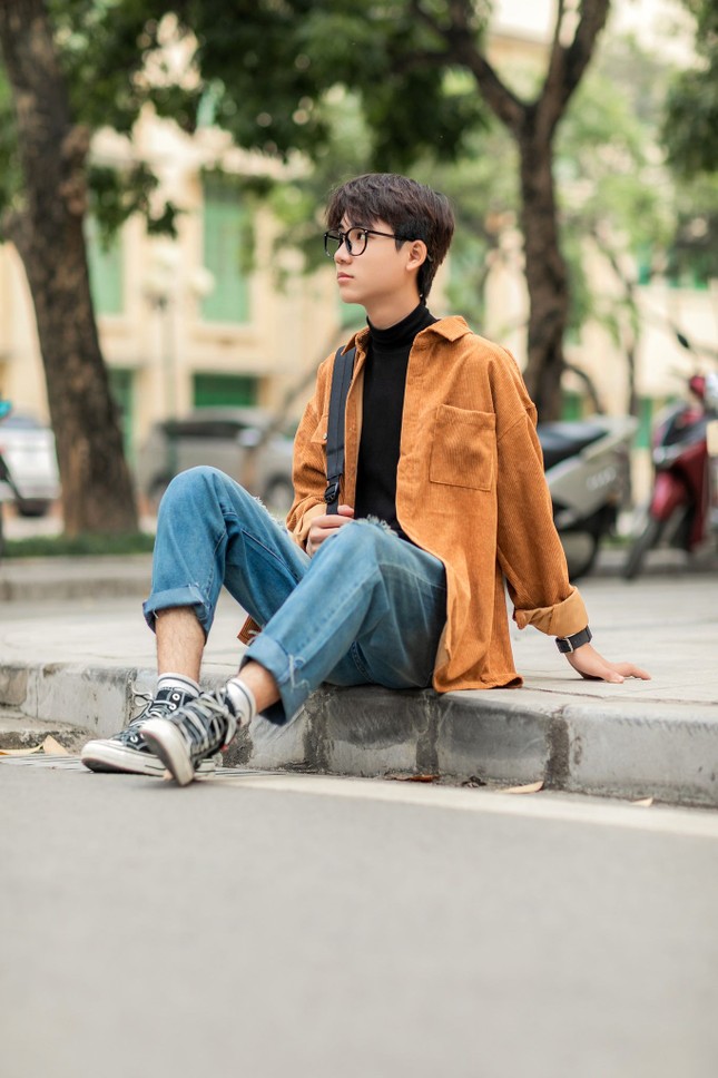 Lưu Hợp: Gương mặt mẫu ảnh mới trưởng thành từ Thời trang MANDO ảnh 2