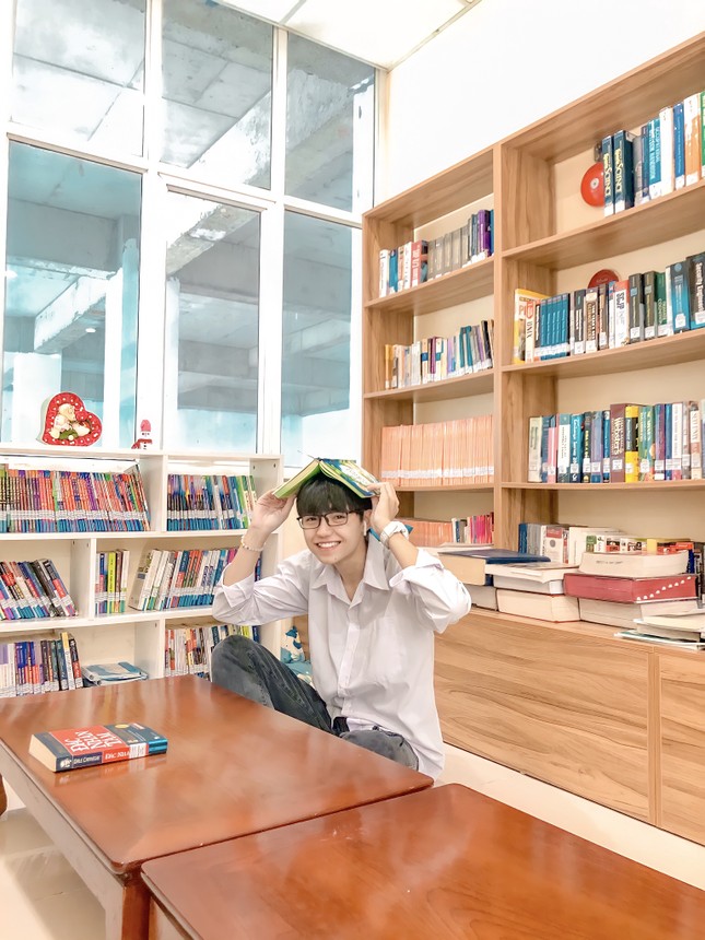 Hot Tiktok Tân Hạc: Nam sinh tài năng với nụ cười tỏa nắng và động lực sống tích cực ảnh 9