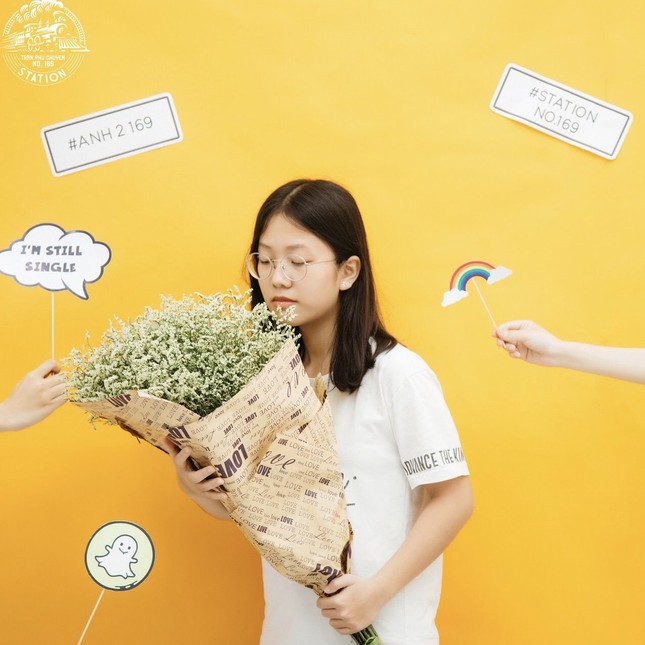 Tuổi 18 với 2 hit triệu view và con đường rẽ ngang không ngờ tới của nữ sinh đất Cảng ảnh 4