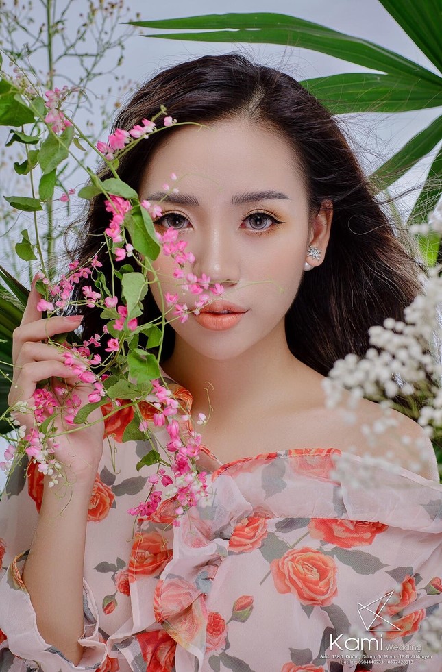 Nữ sinh quản trị kinh doanh mê nghệ thuật ảnh 4