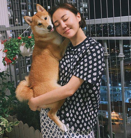 Ngắm sao Việt mặc đồ ngủ trong những ngày ở nhà cách ly xã hội chống COVID-19 ảnh 9
