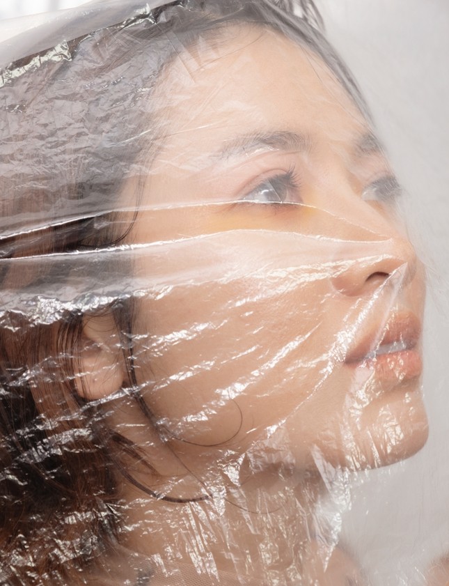 Oanh Kiều gây bất ngờ khi giãi bày tâm sự hộ những chiếc túi nhựa “vô tội“ ảnh 4
