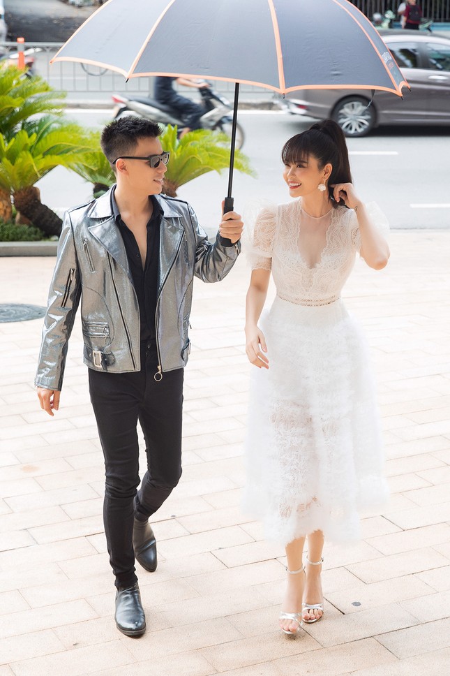 Hậu ly hôn, Trương Quỳnh Anh được “Quý ông tia chớp” Trần Anh Huy tỏ tình ảnh 2