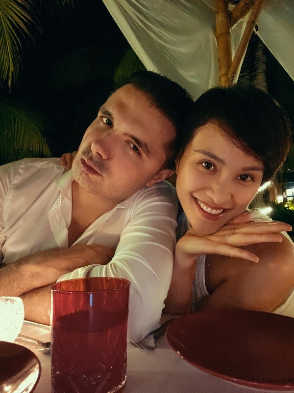 Kỷ niệm một năm ngày cưới, Phương Mai được chồng tặng cho món quà đắt giá ảnh 3