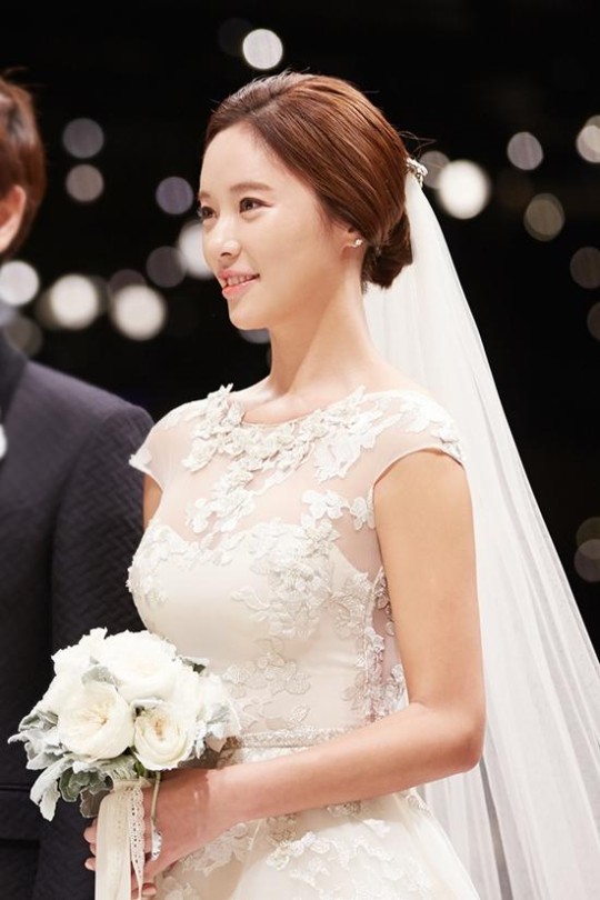Hwang Jung Eum hồng nhan bạc phận: Dành cả thanh xuân tìm tình yêu mà vẫn thất bại ảnh 4