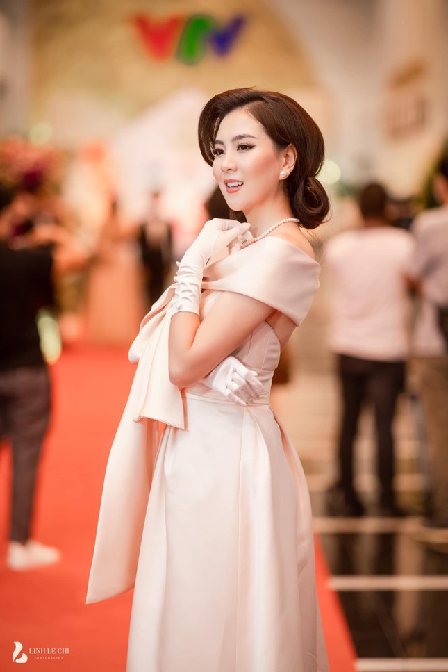 Rời đi trước khi "VTV Awards" kết thúc, Mai Ngọc bị nghi bỏ về vì không được giải ảnh 7
