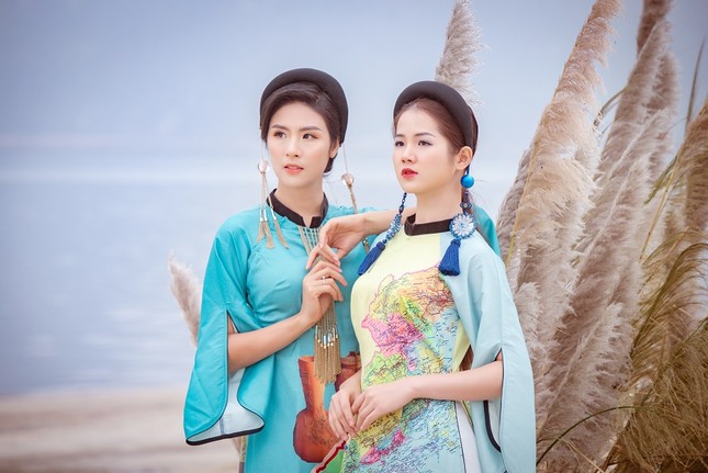 Thiết kế áo dài từ lâu nhưng mãi bây giờ, Ngọc Hân mới mời được người đặc biệt này tới xem ảnh 8