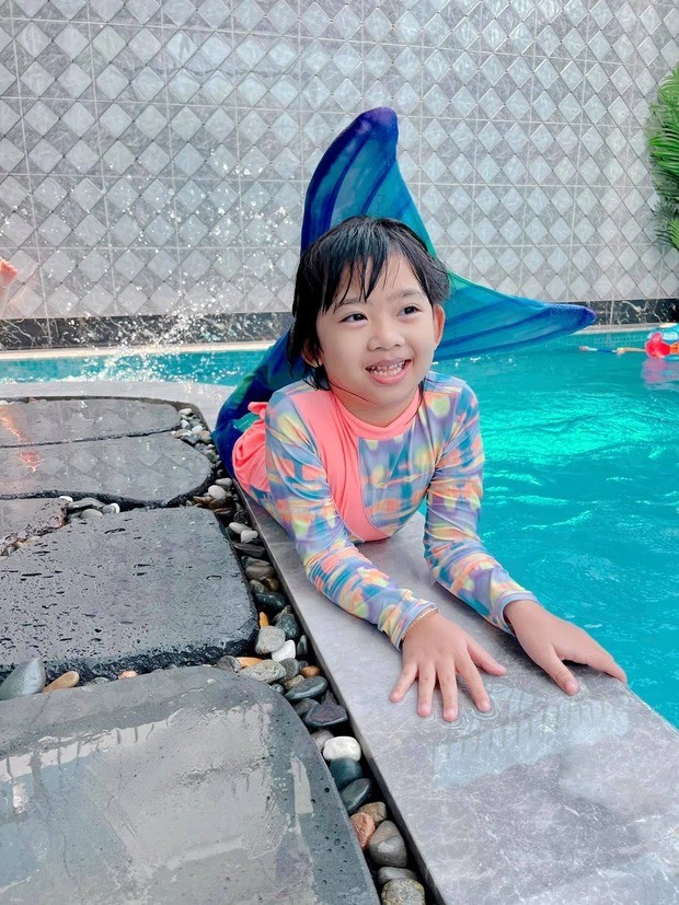 Cảm động với hình ảnh mới nhất của con gái cố diễn viên Mai Phương: Tràn đầy hạnh phúc ảnh 5