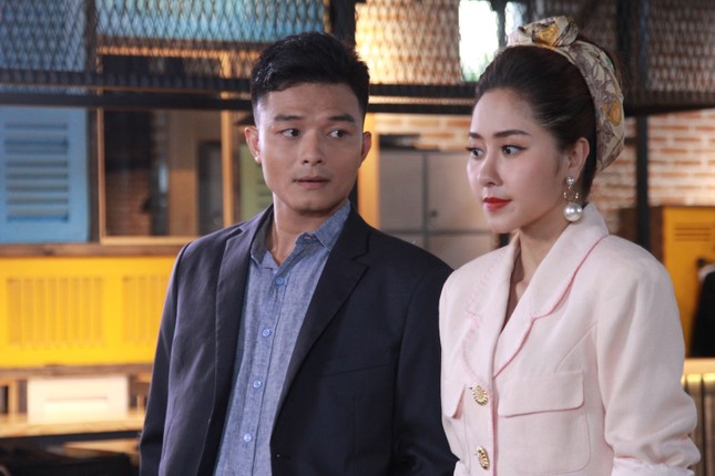 Liều như Hồ Bích Trâm: Bỏ tiền tỷ để làm phim "kể tội"... chính mình ảnh 3