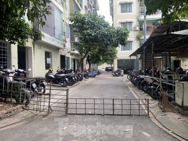 Loạt bãi xe ‘lậu’ ngang nhiên mọc ở giữa các khu dân cư ảnh 15