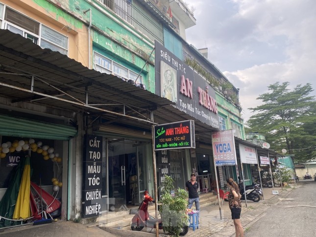 Loạt bãi xe ‘lậu’ ngang nhiên mọc ở giữa các khu dân cư ảnh 18