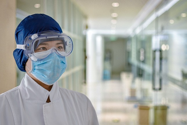 Nghiên cứu phản ứng của Việt Nam trước COVID-19 ảnh 1