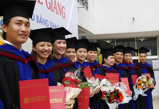 Siết chặt đầu ra đối với thạc sĩ, tiến sĩ ảnh 1
