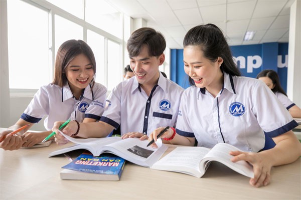 Trường đại học có thể tăng tiết dạy bù do nghỉ dịch COVID-19 ảnh 1