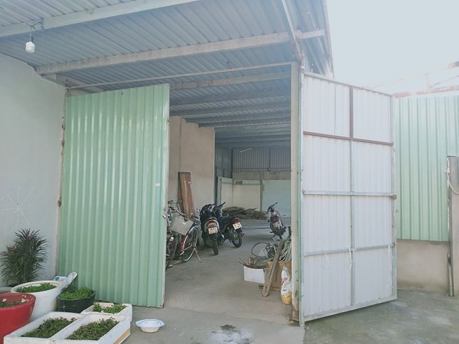 Phó Chủ tịch HĐNĐ quận Thủ Đức tháo dỡ 7 công trình vi phạm của gia đình ảnh 4