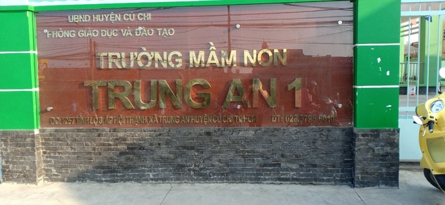 Hàng loạt giáo viên bị kỷ luật vì nhận trẻ vào học 'chui' ảnh 1