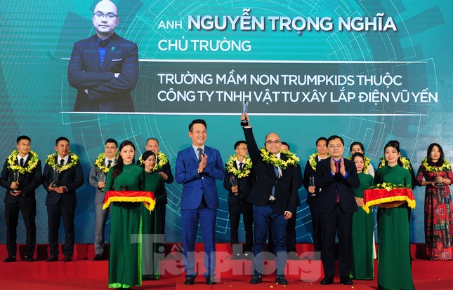 Lộ diện Top 10 doanh nhân trẻ khởi nghiệp xuất sắc 2019 ảnh 9