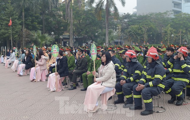 Tuổi trẻ Công an Thủ đô sẻ chia giọt máu tiếp sức Chủ nhật Đỏ 2021 ảnh 3