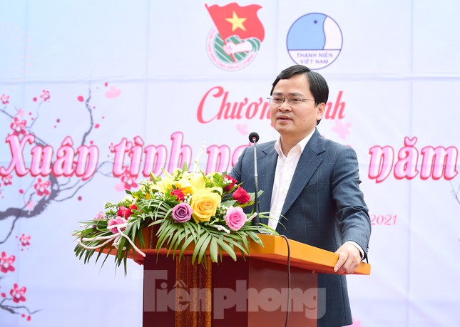 'Xuân Tình nguyện' mang Tết đủ đầy hơn với những hoàn cảnh khó khăn ảnh 1