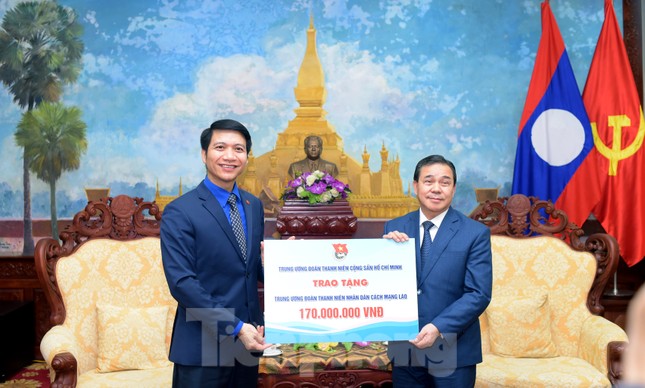 Ban Bí thư T.Ư Đoàn làm việc với Đại sứ quán Lào về hợp tác thanh niên ảnh 3