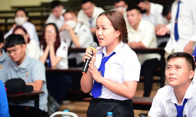 Khơi dậy khát vọng phát triển bản thân và cống hiến trong du học sinh Việt Nam tại Lào ảnh 10