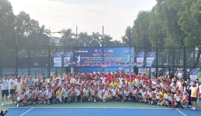 Gần 500 doanh nhân trẻ dự giải thể thao kỷ niệm 30 năm phong trào Doanh nhân trẻ Việt Nam ảnh 3