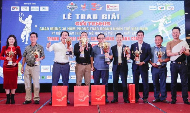 Gần 500 doanh nhân trẻ dự giải thể thao kỷ niệm 30 năm phong trào Doanh nhân trẻ Việt Nam ảnh 4