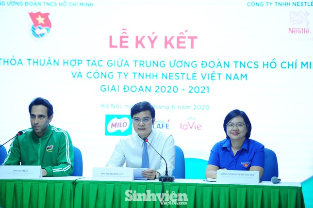 Hàng ngàn phần quà hỗ trợ sinh viên tham gia “Tiếp sức mùa thi“ ảnh 4