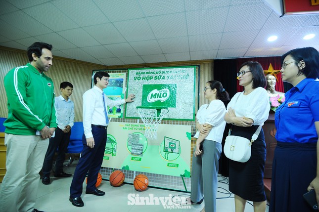 Hàng ngàn phần quà hỗ trợ sinh viên tham gia “Tiếp sức mùa thi“ ảnh 1