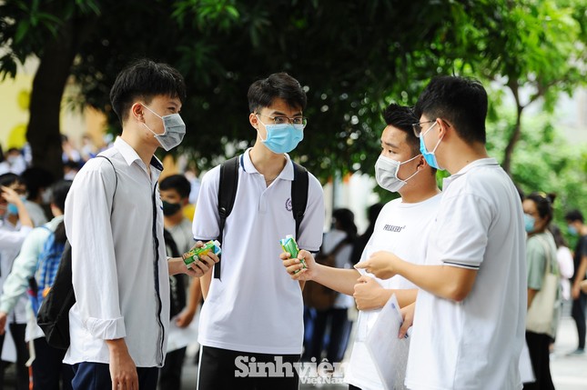 Thi tốt nghiệp THPT 2020: 39 thí sinh và 18 cán bộ vi phạm quy chế thi ảnh 1