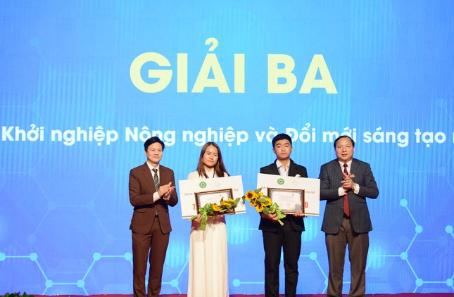 Dự án lá chuối Việt vô địch cuộc thi “Khởi nghiệp Nông nghiệp Đổi mới sáng tạo 2020“ ảnh 5