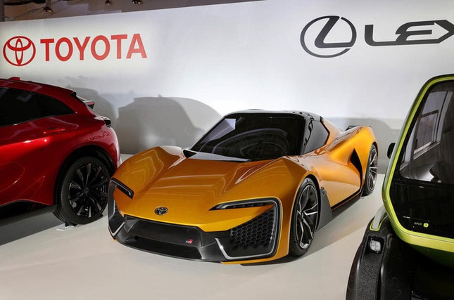 Toyota chuẩn bị tung thêm 2 mẫu xe thể thao chạy điện ảnh 1