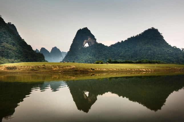 Việt Nam được bình chọn là nơi đón năm mới ấn tượng nhất thế giới ảnh 2