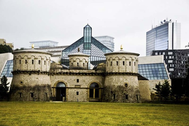 Đâu là điểm du lịch nổi tiếng, nơi duy nhất ở Luxembourg được UNESCO công nhận là di sản thế giới?