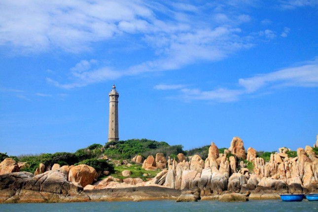 Nơi đón ánh bình minh đầu tiên trên đất liền Việt Nam ở đâu?