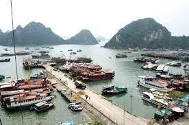 Ngoài là tên huyện đảo, sân bay, Vân Đồn còn là?
