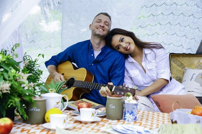 Ca sĩ Phương Vy bức xúc khi chồng bị ghép ảnh với vợ cố ca sĩ Vân Quang Long ảnh 2