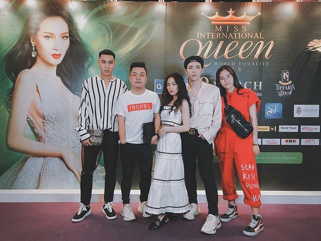 Fan cuồng nhất của Hương Giang idol khi đăng quang chính là Hoà Minzy ảnh 2